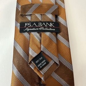 Jos A. Bank, Signature Collection Men's NeckTie Gold/Silver 100% Silk Bright